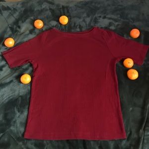 🍓Uniqlo Simple Burgundy Shirt 💋
